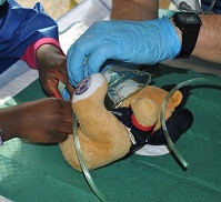 Bébé doit se faire opérer ? Voici les clefs pour une hospitalisation réussie !