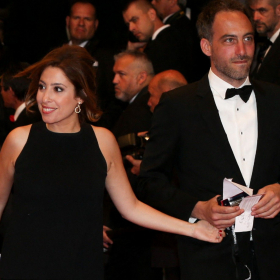 Raphaël Glucksmann pris pour cible : la vanne sur Léa Salamé qui a déclenché l’hilarité sur RTL
