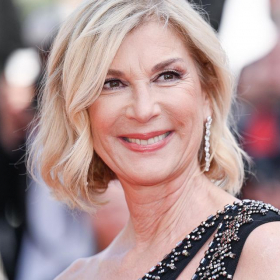 Emily in Paris saison 5 : Michèle Laroque fait sensation sur le tournage de la série Netflix