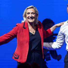 Ce que la comparaison entre Brigitte Bardot et Jordan Bardella dit vraiment de notre époque