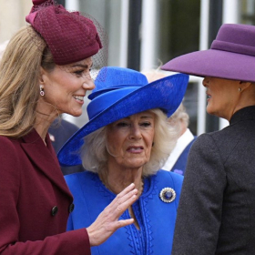 Ce geste de Camilla qui recadre Kate Middleton n’est pas passé inaperçu