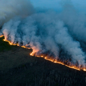 Incendies au Canada : des régions jamais touchées dévastées, « Les feux peuvent se déclarer n'importe où »