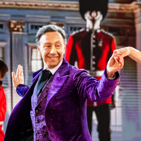 Stéphane Bern éliminé de Danse avec les stars : il dénonce les rumeurs et affirme que “rien n’est pipé”