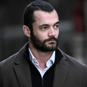 Affiches vandalisées, attaques contre son père… Louis Sarkozy sort du silence et frappe fort à Menton