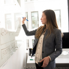 Ces habitudes au travail sont toxiques et nuisent à votre santé mentale