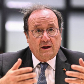 « Ces résultats sont l’échec de la méthode de la direction du Parti socialiste » : François Hollande sort du silence et critique la stratégie du Parti socialiste