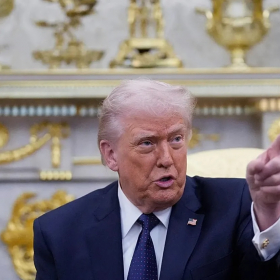 « L’Iran est complètement vaincu et veut un accord » : la déclaration explosive de Donald Trump