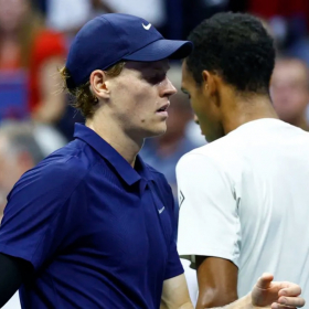 "Je lui donne 5% de chance d’y arriver" : Félix Auger-Aliassime peut-il vraiment renverser la montagne Sinner aux Rolex Paris Masters ?