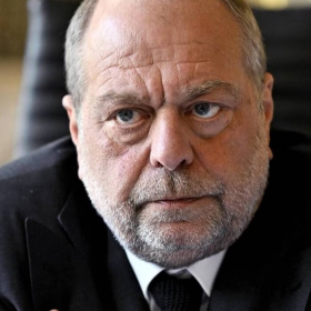 Brigitte Macron victime d’une fake news transphobe : pourquoi Dupond-Moretti réagit maintenant