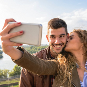 C'est prouvé : les réseaux sociaux nous rendent moins heureux