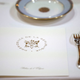 « Près de 150 pièces en deux ans » : ce chiffre clé fragilise la défense du collectionneur impliqué dans les vols à l'Elysée