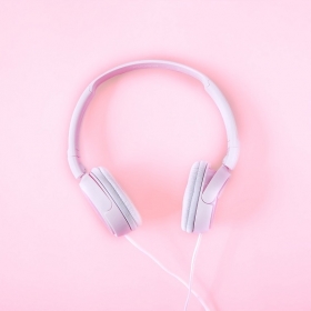 Ecouter du "bruit rose" au lit peut améliorer votre sommeil et votre mémoire