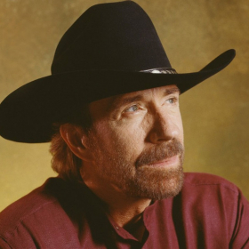 La disparition de Chuck Norris à 86 ans bouleverse Hollywood et ses fans dans le monde entier