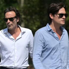 Mort du chien Obba : que risque Anthony Delon après l’ouverture de l’enquête ?