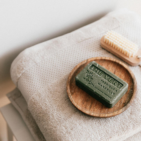 Ces parfums de savon éloignent les moustiques : nos conseils pour un été sans piqûres