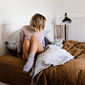 Dormir avec ses chaussettes : ce qu'il faut savoir pour s'endormir plus vite sans raccourcir ses nuits