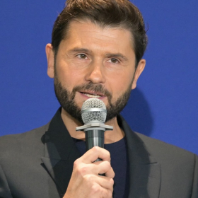 Christophe Beaugrand brise le silence : "Un monde de salauds, de crabes, de requins"