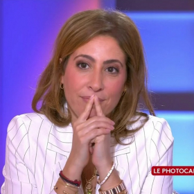 Léa Salamé surprise face à Anne-Elisabeth Lemoine : "Ce n’était pas du tout pour vous piéger…"