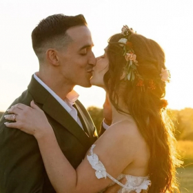 Tibo InShape accusé d’avoir fait passer son mariage en frais de société : le youtubeur réagit aux critiques