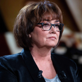 "Elle est en fin de règne" : Nathalie Saint-Cricq sur le départ après sa suspension à France 2 ?