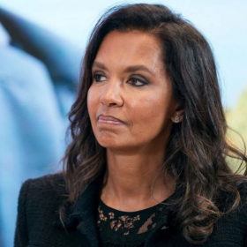 Karine Le Marchand face à l’Arcom : comment une phrase de 15 secondes a déclenché un véritable séisme