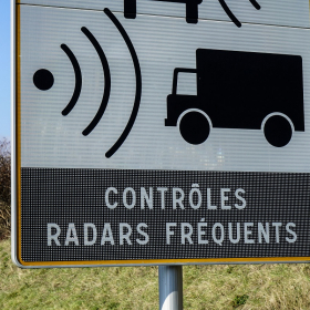Sécurité routière : attention, ces 9 départements vont voir tripler les voitures radars d'ici fin 2025