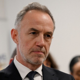 78 animateurs suspendus à Paris : ce chiffre qui bouleverse les parents et pousse Emmanuel Grégoire à agir