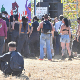 Aude : une rave party rassemble 2 000 personnes sur un site récemment touché par un incendie