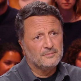 "Une descente aux enfers", "une apnée interminable" : Arthur brise le silence dans son livre-confession "J'ai perdu un bédouin dans Paris"