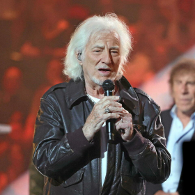 Hugues Aufray blacklisté ? À 96 ans, le chanteur signe une incroyable revanche
