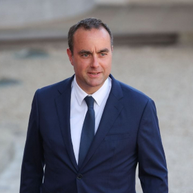 Sébastien Lecornu : qui est Julie, la femme (très) discrète du nouveau Premier ministre ?