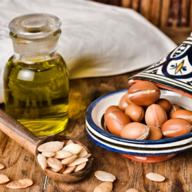 5 bienfaits de l'huile d'argan pour la peau et les cheveux et comment en profiter