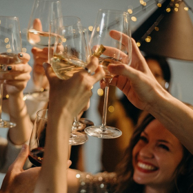 Pourquoi faire la fête avec vos proches est excellent pour votre santé