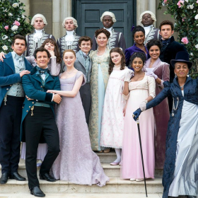 De résidence aristocratique à salon de thé… la transformation folle de la maison des Bridgerton