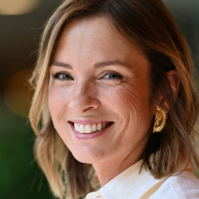 Isabelle Ithurburu invite sa filleule sur le plateau de TF1 : une parenthèse tendre au cœur du 13H