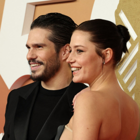 « C’est faux » : François Civil très en colère, il dément les rumeurs de grossesse autour d’Adèle Exarchopoulos