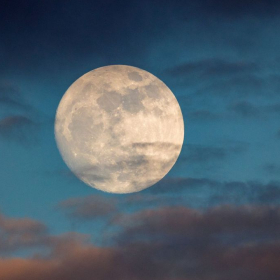 Nuit du 8 au 9 août : pleine lune de l’esturgeon, planètes alignées et étoiles filantes au rendez-vous