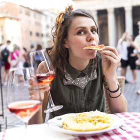 Si vous voulez perdre du ventre, vous devriez éviter de manger ces 3 aliments