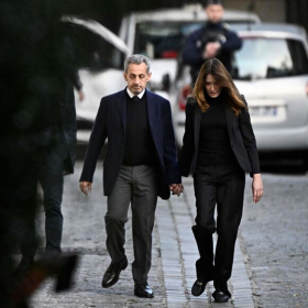 Prison de la Santé : Carla Bruni empêchée de voir Nicolas Sarkozy, voici pourquoi