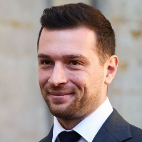 « La droite n’existe plus » : la phrase choc de Bardella qui relance la bataille politique