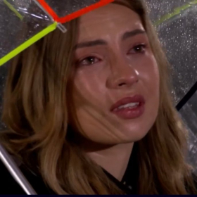 De la Suisse au château : le parcours de Léa scruté dans ses moindres détails