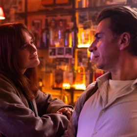 Flashback : la fin de la saison 1 laisse planer un mystère entier… la saison 2 est-elle déjà en route ?