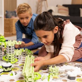 Gravitrax : 3 bonnes raisons de craquer pour le circuit de billes Skytrax de Ravensburger