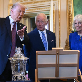 Melania et Donald Trump repartent de Windsor très gâtés : voici les cadeaux (très) luxueux qu'ils ont reçus