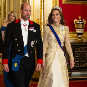 “Elle lui a remonté les bretelles” : quand la reine a forcé William à reconquérir Kate, au bord de la rupture
