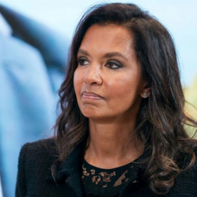 "Je me suis vraiment gratté la tête" : ce détail intime que Karine Le Marchand révèle sur sa fille Alya