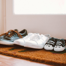 7 bonnes raisons d'enlever ses chaussures quand on rentre chez soi