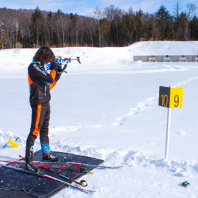 Comment un biathlète combine respiration et visée avec précision