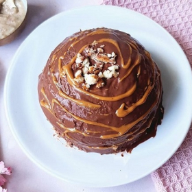 La recette du Bowlcake façon Snickers pour un petit déj' gourmand à 350kcal