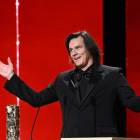 “Je vous aime maintenant et pour toujours” : Jim Carrey, très ému aux César 2026, bouleverse l’Olympia